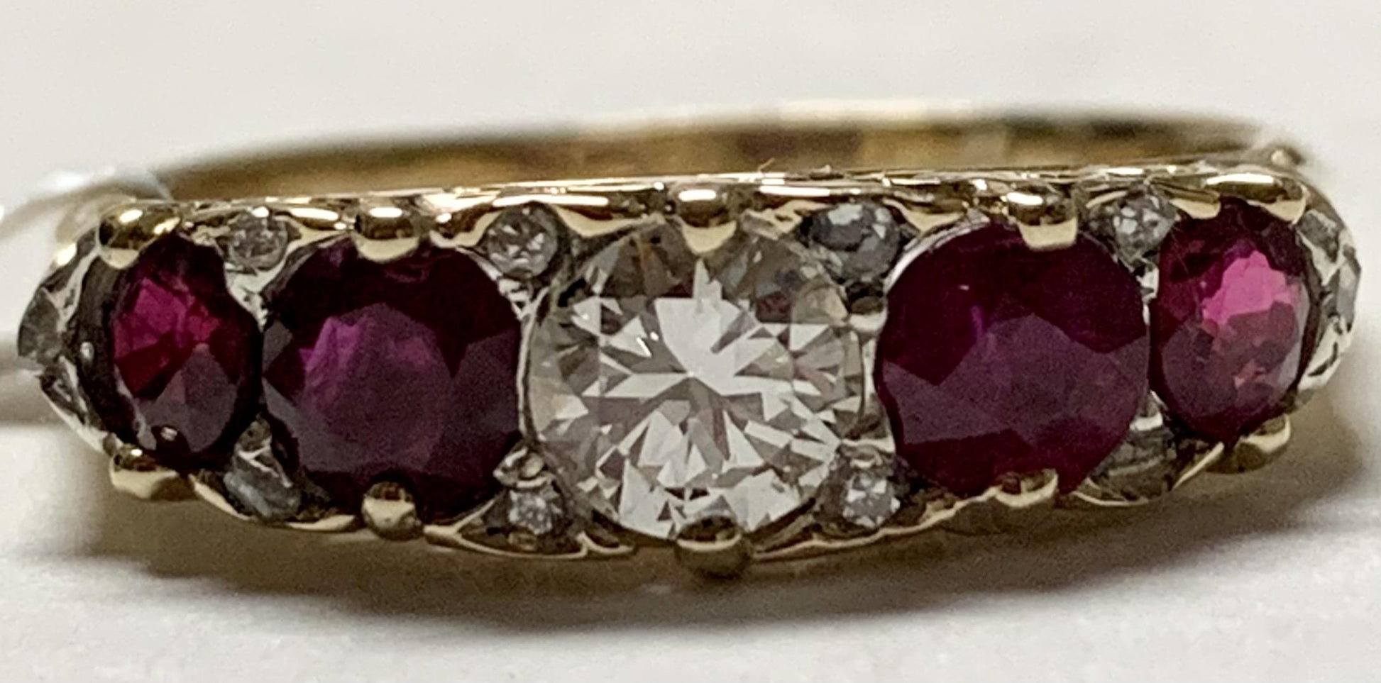 Art Deco 1.04ct Ruby .30ct Center Diamond 18KY Ring (Antique 1920s) .16ct SD