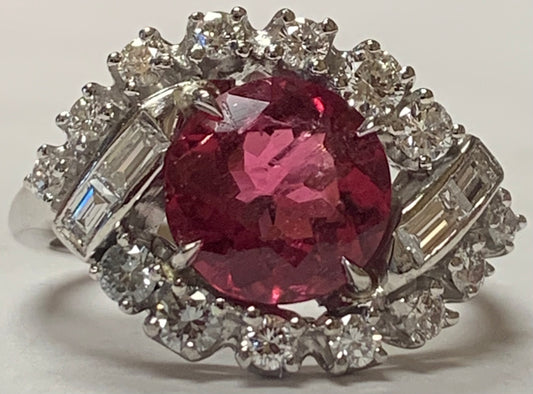 PT Rubelite Tourmaline & Diamond Ring 8.2gr 2.35ct(rub tourm) 1.21ct twt(dia)
