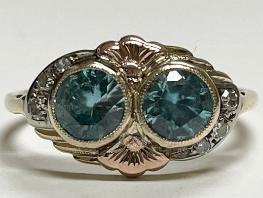14K2T  Blue Zircon &  Diamond Art Deco Ring 2.8gr 2.50ct(zi) 0.12ct twt(dia) Cir