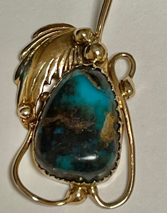 14K Turquoise Pendant Handmade 4.6gr ESTATE  Length 16