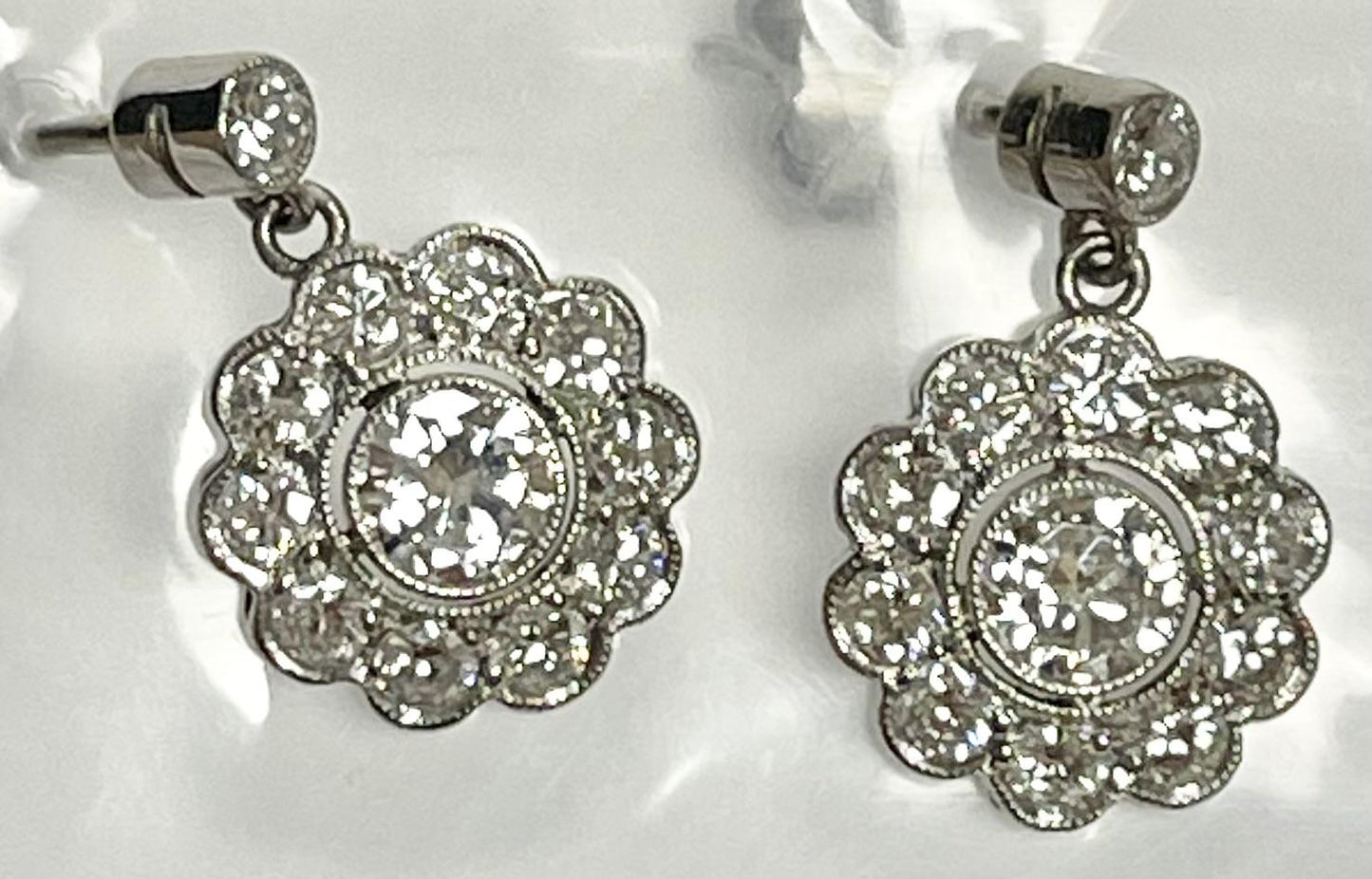 0.70ct Diamond PT  4.80gr Earrings Sd 1.80ct