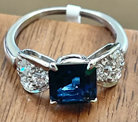 PL Sapphire &  Diamond Ring 1.75ct(sap) 0.56ct twt(dia) ESTATE