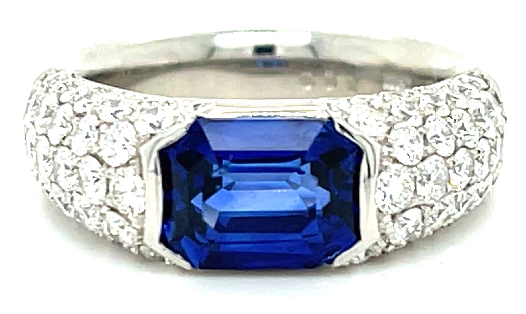 2.23ct Ceylon Heated Sapphire & 1.43ctw Diamond PT 11.20gr Ring