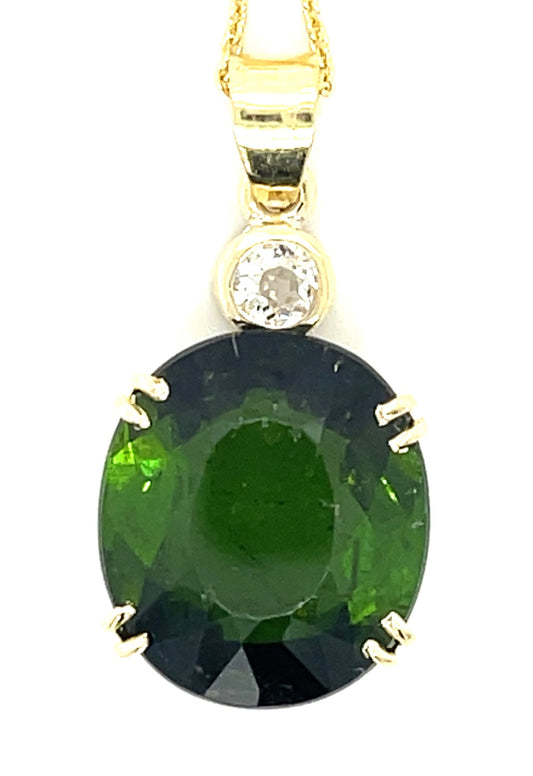 10.70ct Green Tourmaline &  0.18ctw Diamond 14KY  5.20gr Pendant Length 16