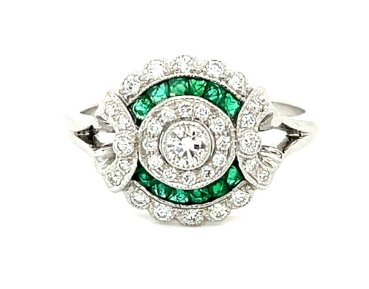0.30ct Diamond &  0.38ctw Emerald 18KW  3.70gr Ring Size 6.75