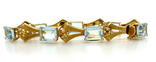Estate  21.00ct Aquamarine 18KY  18.40gr Bracelet Circa 1960s