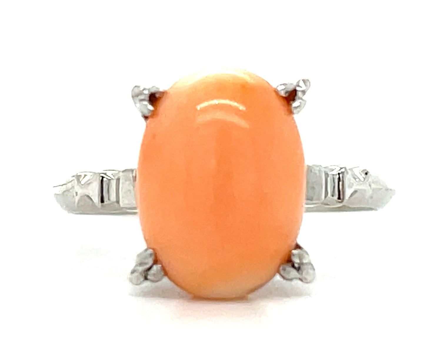 Estate  Coral PT  4.00gr Ring Size 6