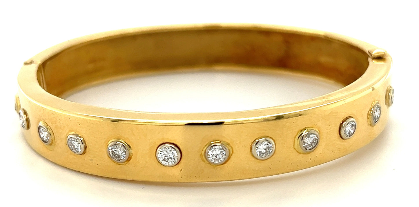 1.50ct Diamond 14KY 44.90gr Bangle Bracelet Circa 1970s Width 2.25"