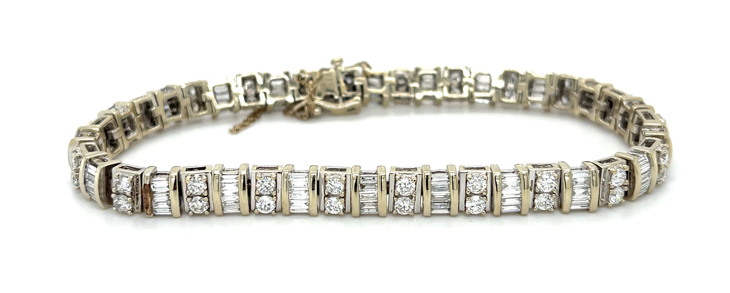 7.00ct Diamond 14KW  23.83gr Bracelet Length 7