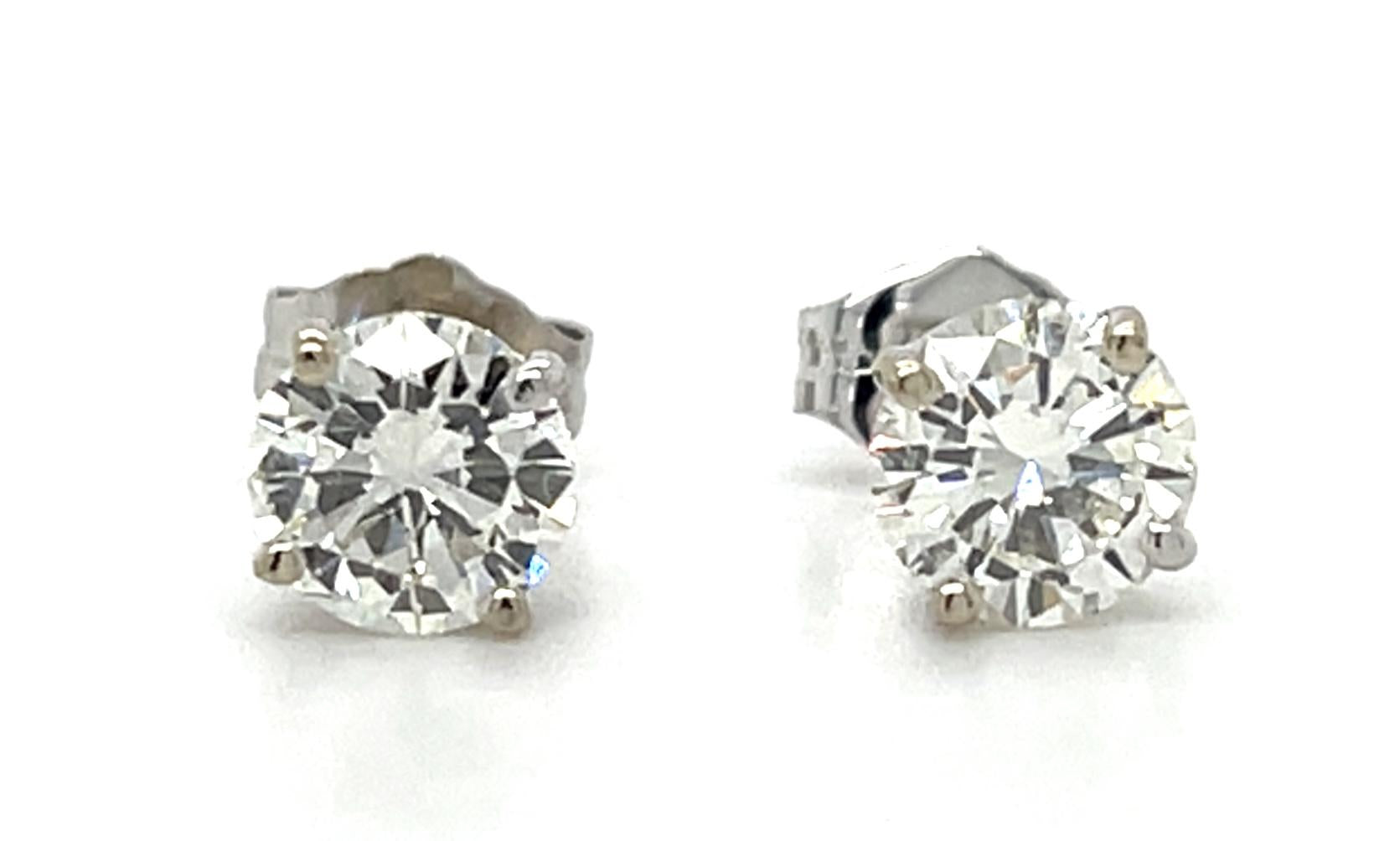 1.45ct Round Diamond 14KW Stud Earrings 1g