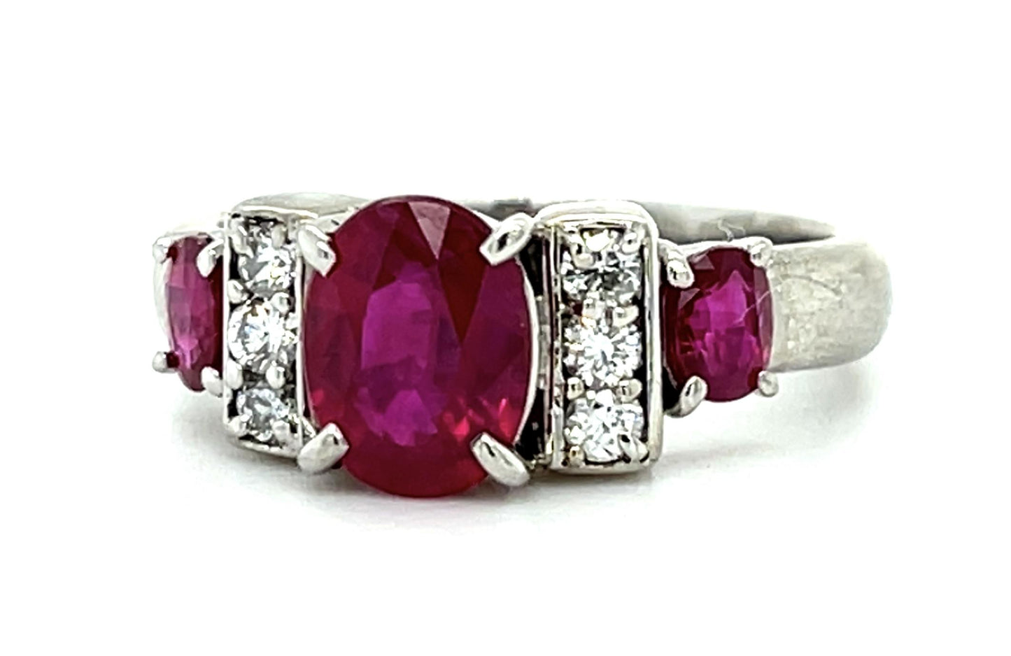 1.60t Burma Minor Ruby .23ct Diamond Platinum Ring .57ct Side Ruby 6.90g