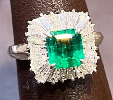 PT Emerald & Diamond Ring 1.45ct(em) 1.50ct twt(dia) Circa 1960s ESTATE Size 6