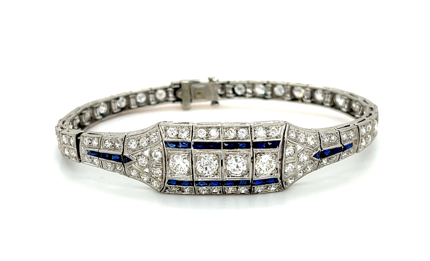 Art Deco 4.75ct Diamonds Platinum Antique Bracelet (Circa 1920s)