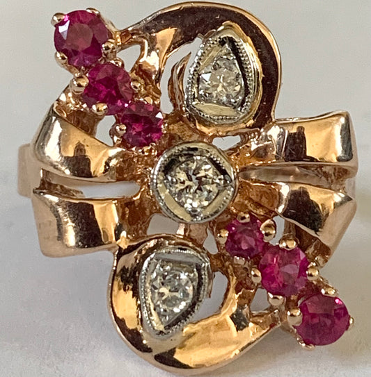 14K2T Rose Ruby & Diamond Retro Ring 0.65ct(rby) 0.24ct twt(dia) Circa 1940s