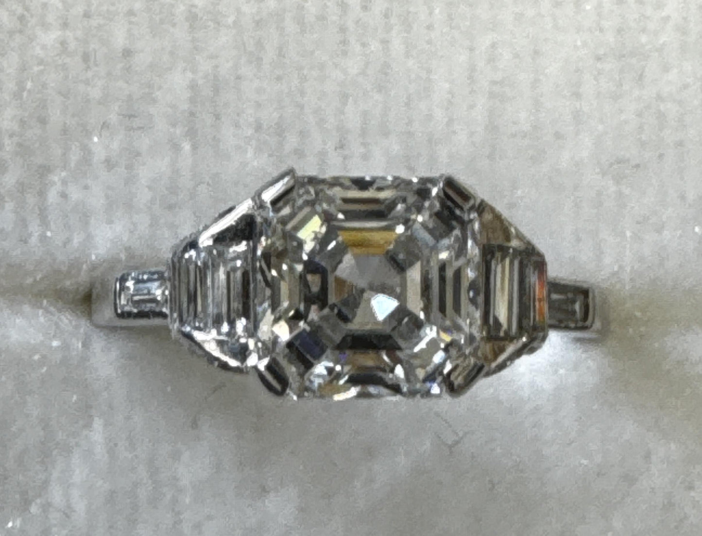Art Deco 2.29ct G VS2 Asscher Cut Diamond Platinum Ring (Antique 1920s)