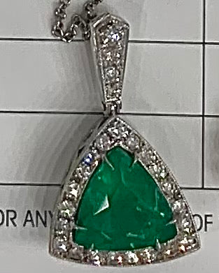 18KW Emerald &  Diamond Pendant 4.42ct(em) 0.45ct twt(dia)