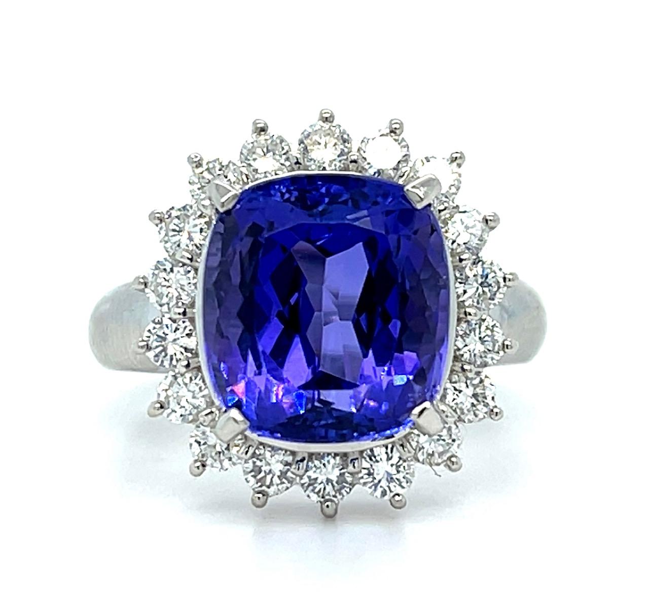 7.14ct Tanzanite .89ct Diamond Platinum Ring 12.30g 7.25 Size