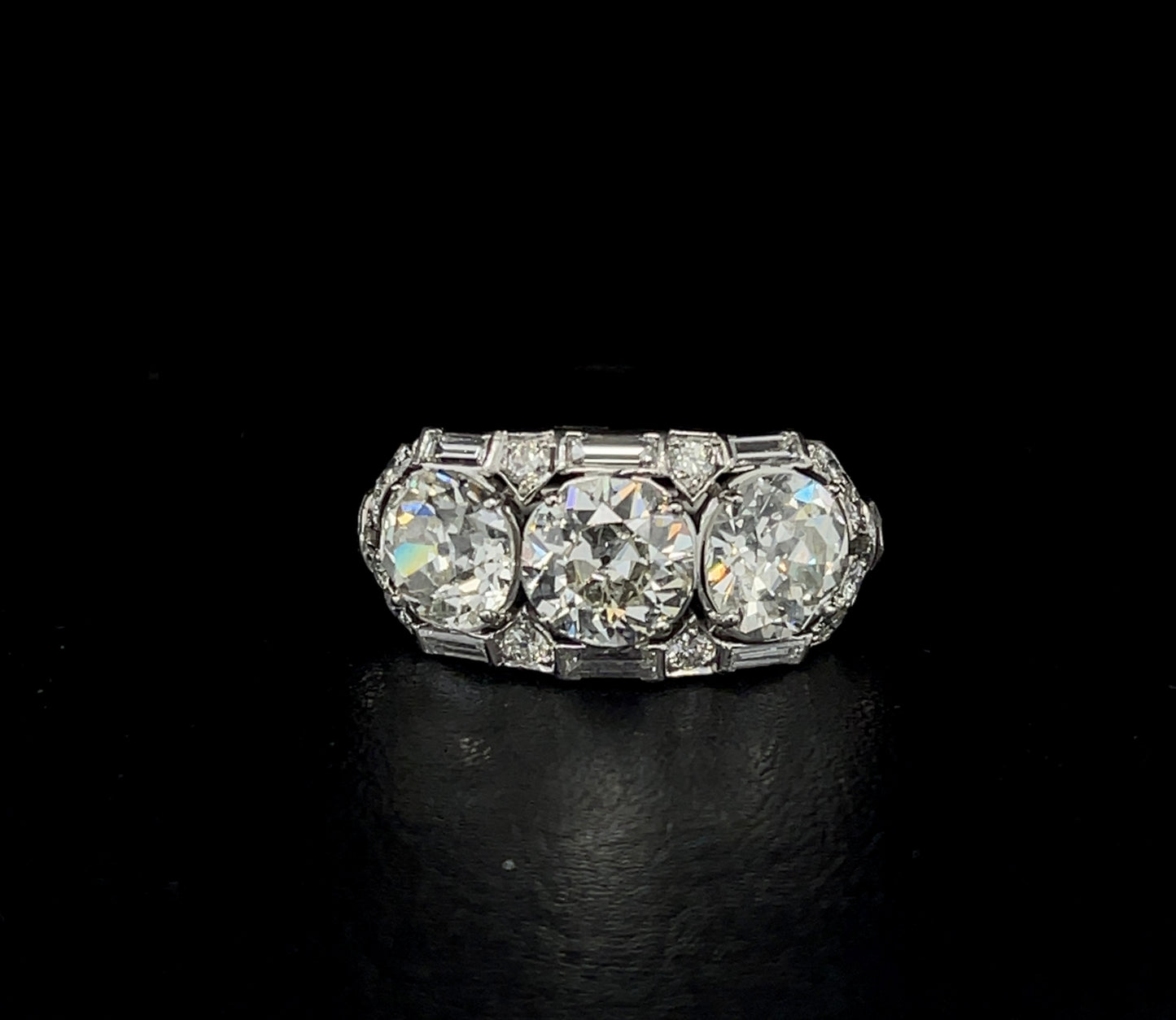 Art Deco Three Stone Diamond Platinum Ring (Vintage Circa 1930s) 1.57ct Old European Cut (OEC) Center Diamond 1.50ct GIA K SI1 OEC 1.25ct OEC 1.10ct Side Diamonds