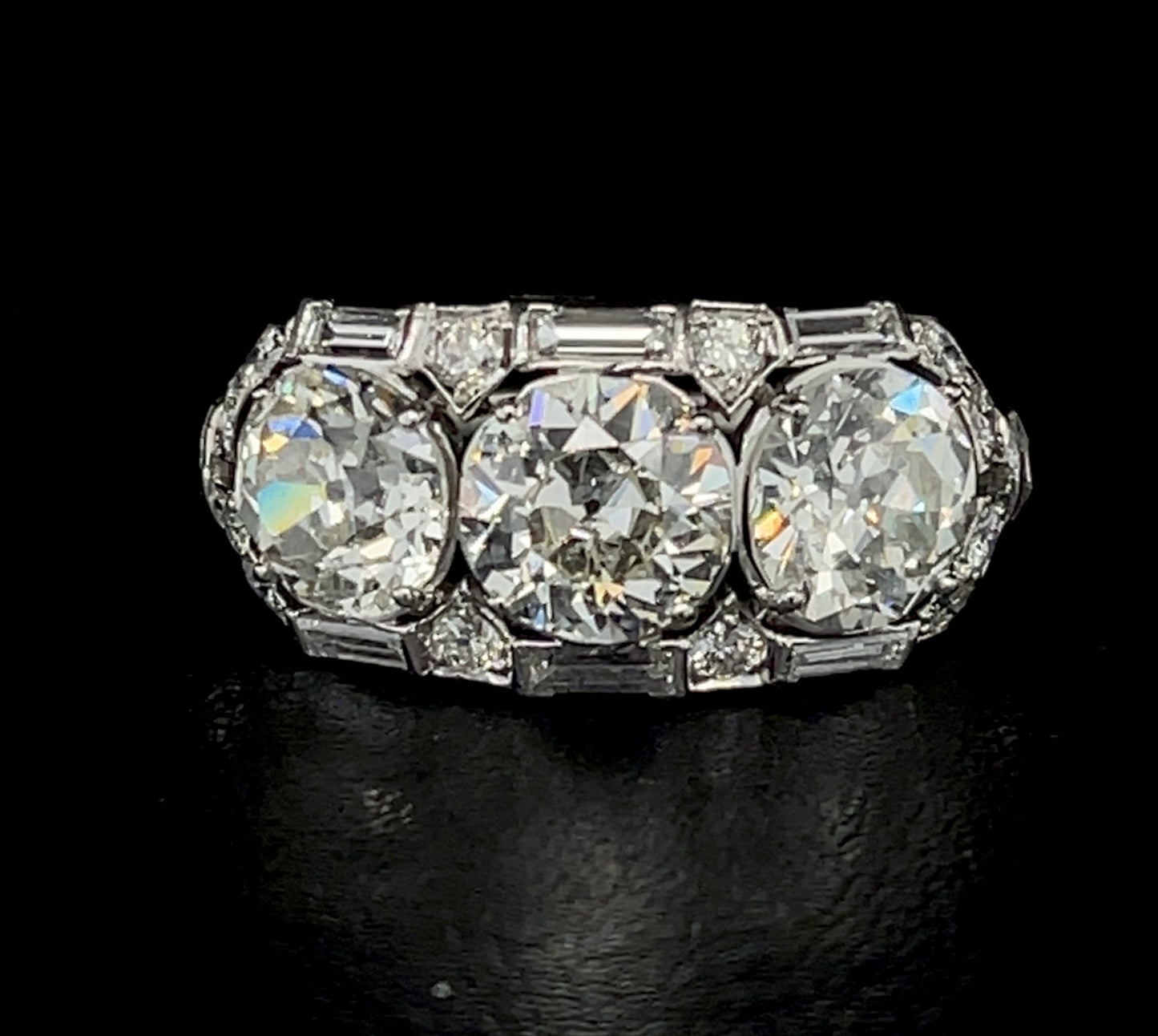 Art Deco Three Stone Diamond Platinum Ring (Vintage Circa 1930s) 1.57ct Old European Cut (OEC) Center Diamond 1.50ct GIA K SI1 OEC 1.25ct OEC 1.10ct Side Diamonds