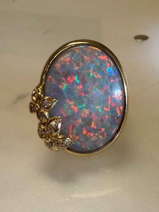 16.85ct Australian Opal .13ct Diamond 18KY Ring