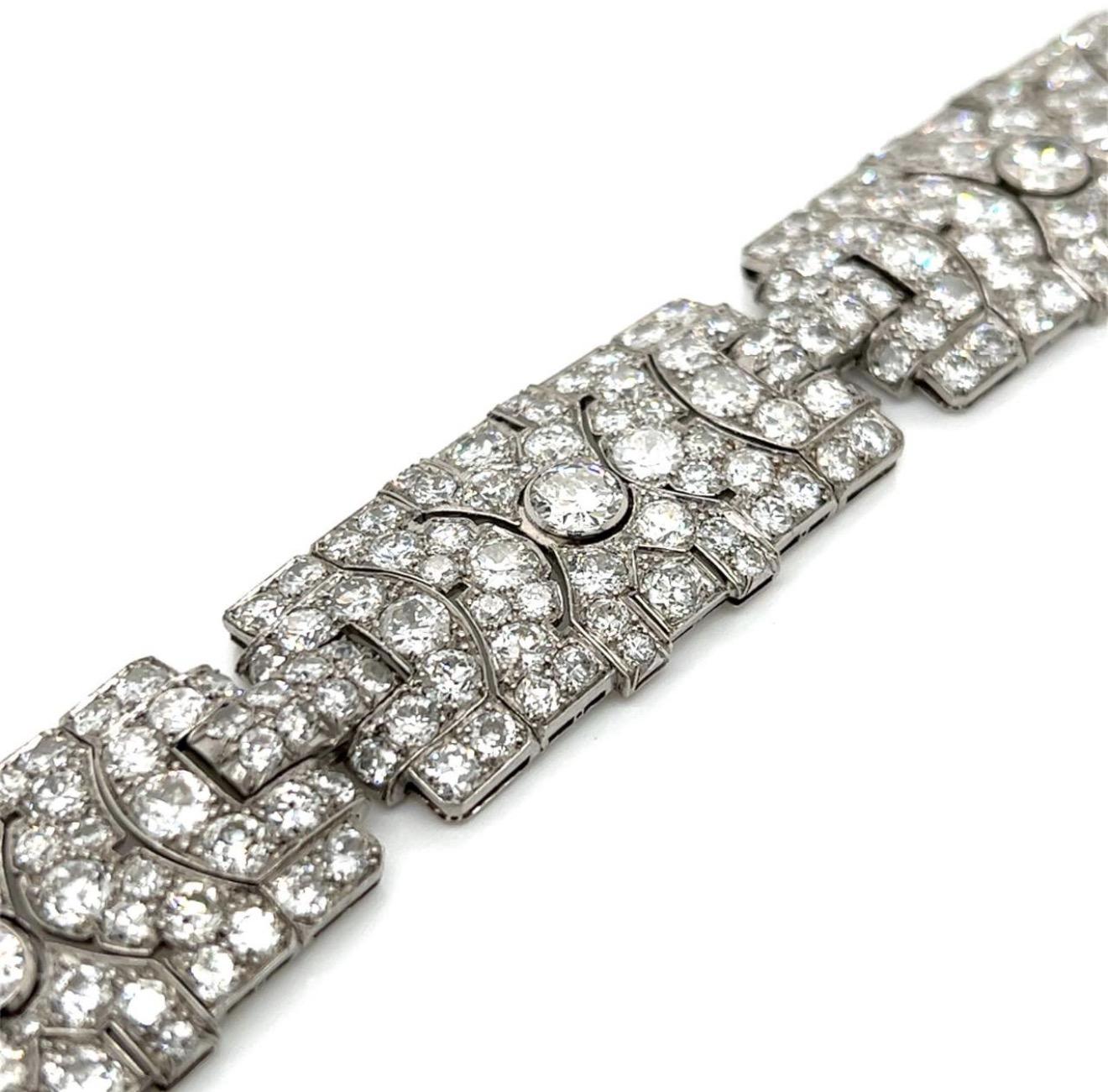 French Art Deco 3ct (4 G-H VS1-SI1 Old Euro Dia) 33ct (278 SD) Platinum Bracelet
