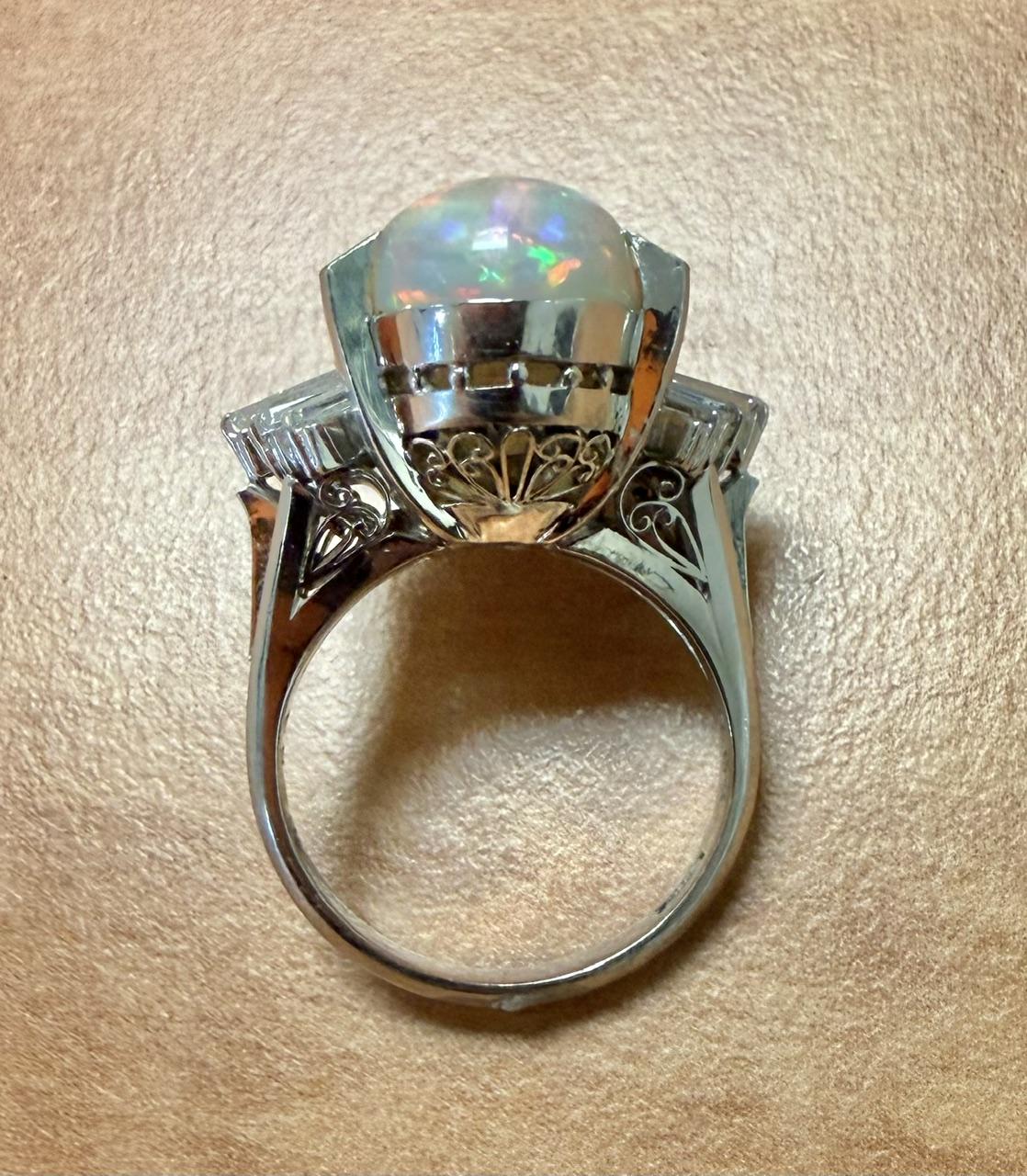 8.65ct Oval Australian Opal .80ct Diamond PT Ring 11.63g 5.50 Size