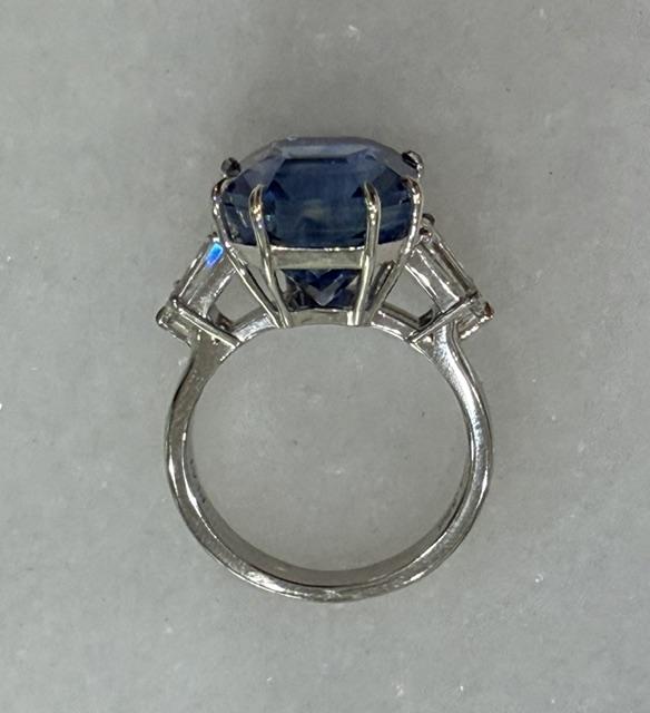 11.77ct Sri Lanka Heated Octagon Sapphire Platinum Ring .82ct Diamond