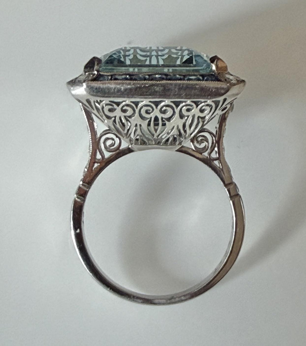 18.67ct Aquamarine 2.23ct Sapphire Platinum Handmade Ring .47ct Diamond 11.34g