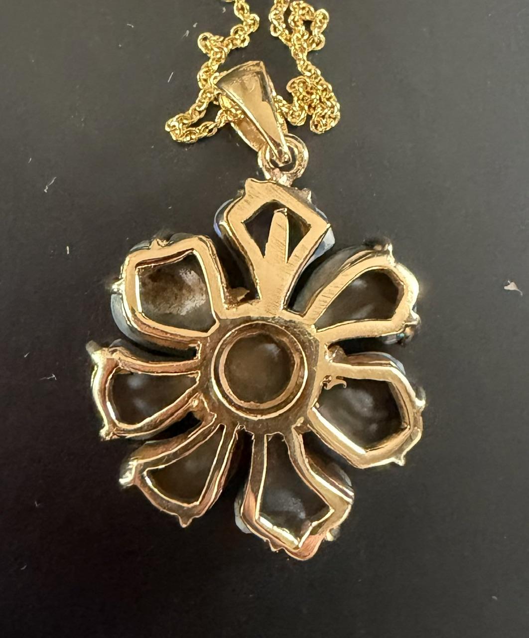 8ct Black Australian opal 14KY Gold Pendant (Vintage 1960s) 14KY Chain