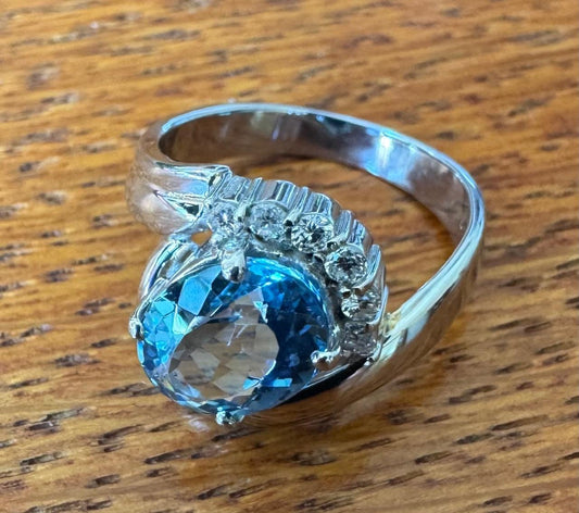 2.41ct Aquamarine .13ct Diamond Platinum Ring