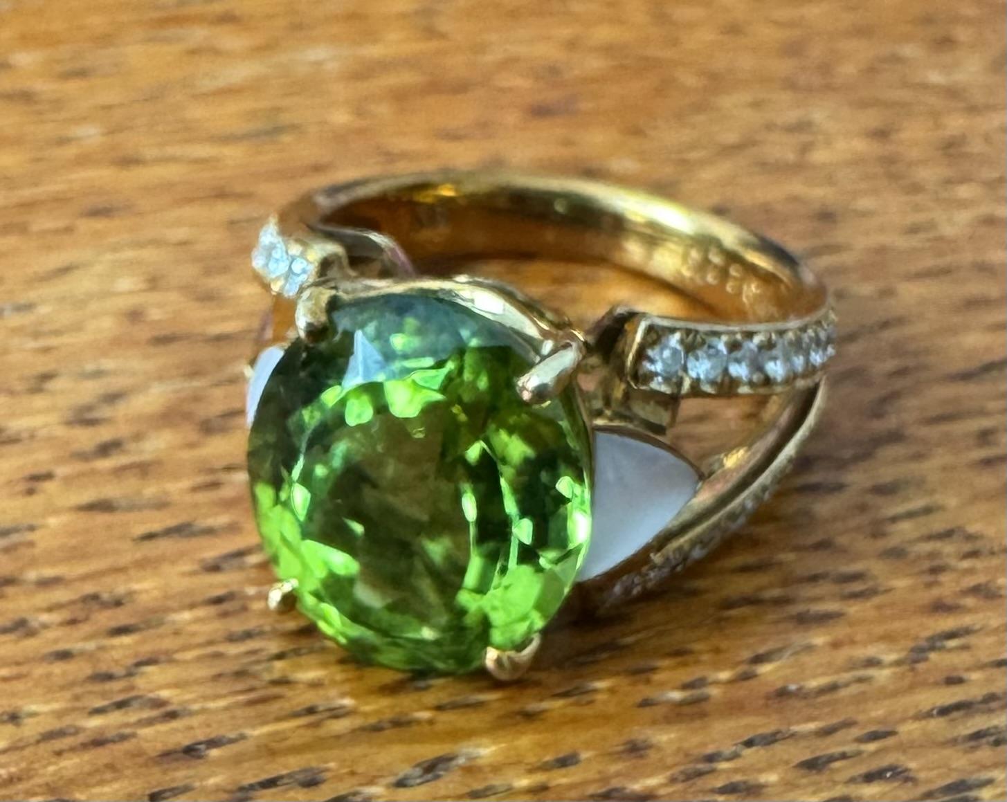 6.71ct Peridot .46ct Diamond 18KY Ring