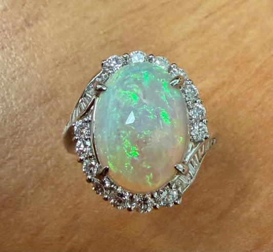 4.85ct Opal Platinum Ring