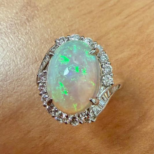 4.85ct Opal Platinum Ring