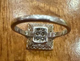 1.34ct (F-G VS) French-cut Diamond Platinum Handmade Ring 1.26ct French-cut Ruby