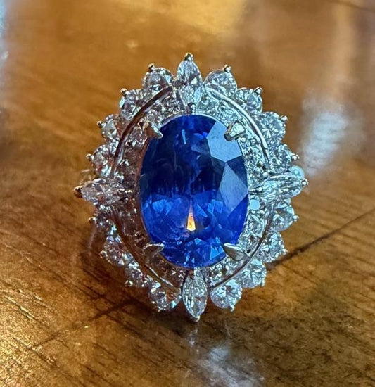 4.23ct Oval Sapphire 1.35ct Diamond Platinum Ring 11.87g