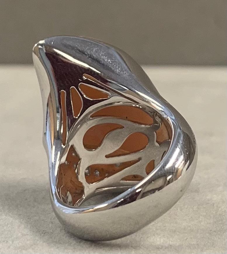 Peruvian Opal 25ct and Diamond Ring
