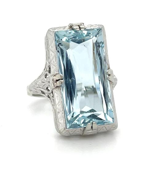 Original Art Deco 11.07ct Aquamarine 14KY Ring