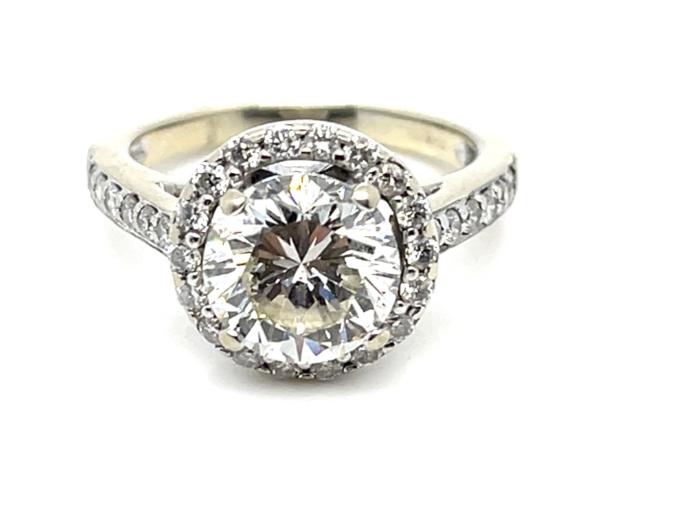 2.25ct Center Diamond .24cts SD 18WK Ring