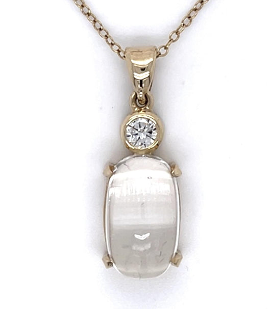 8.69ct Moonstone 14KY Pendant