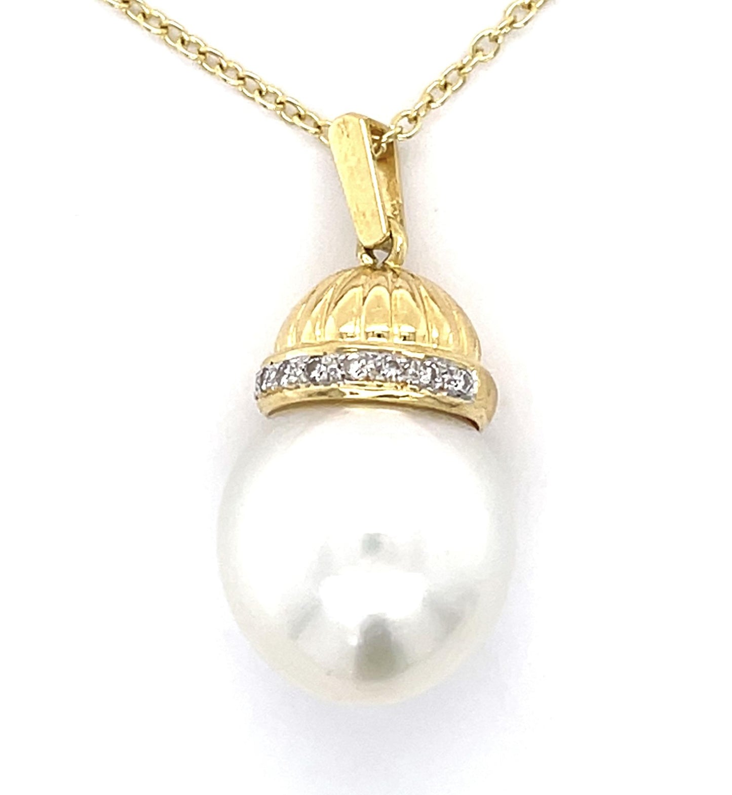 South Sea Pearl .13ct Diamond 18KY Pendant 11.30g 14KY Chain
