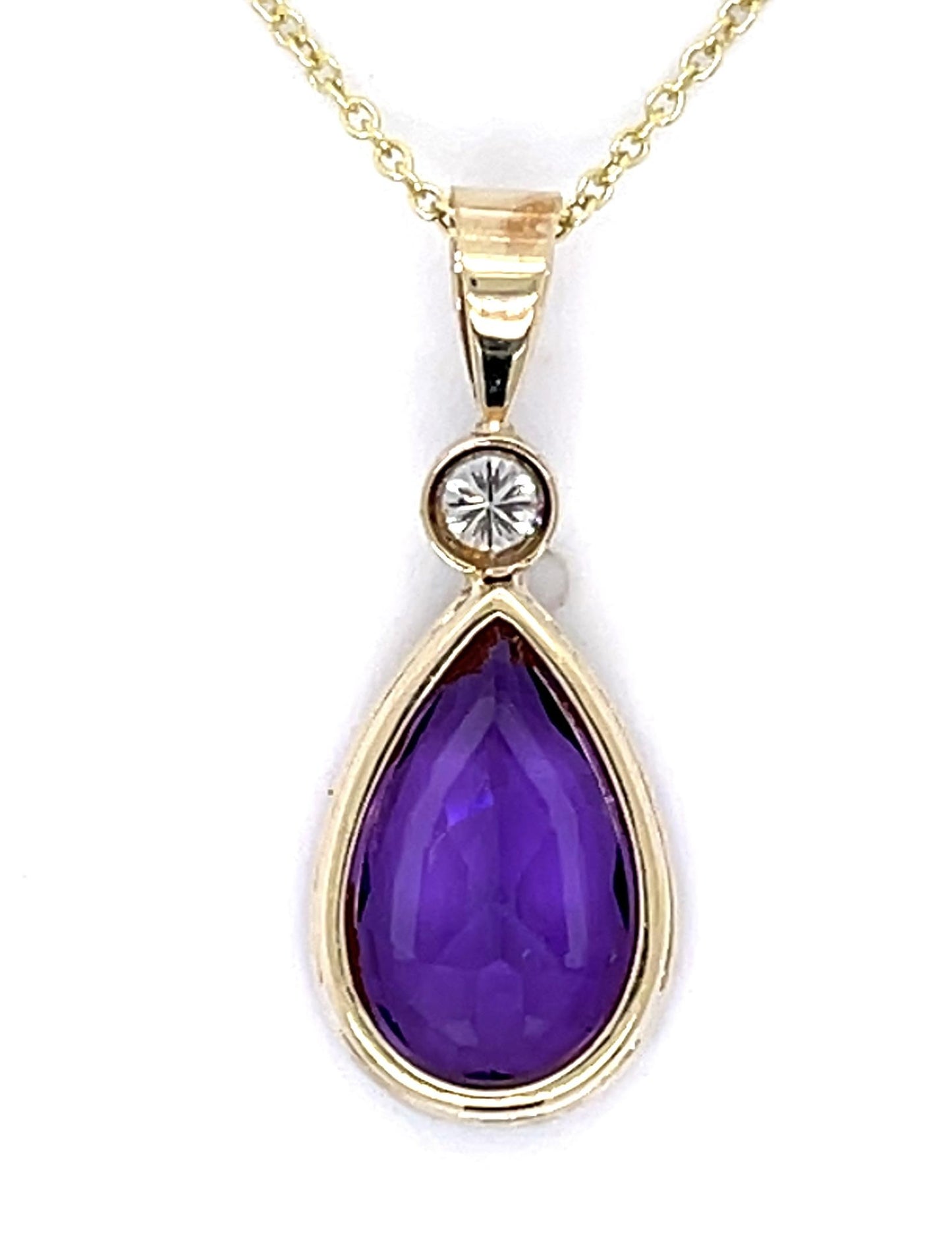 6ct Amethyst .16ct Diamond 14KY Pendant 3.60g 16"