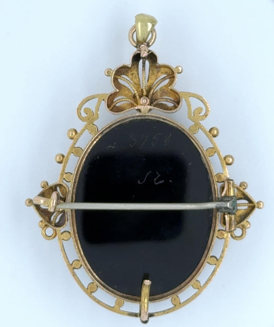 15K Victorian Carved Aggett Pendant Brooch Circa 1860s