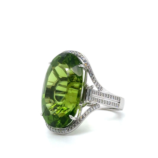 24.80ct Peridot Ring BG .43cts SD .46ct 18KW