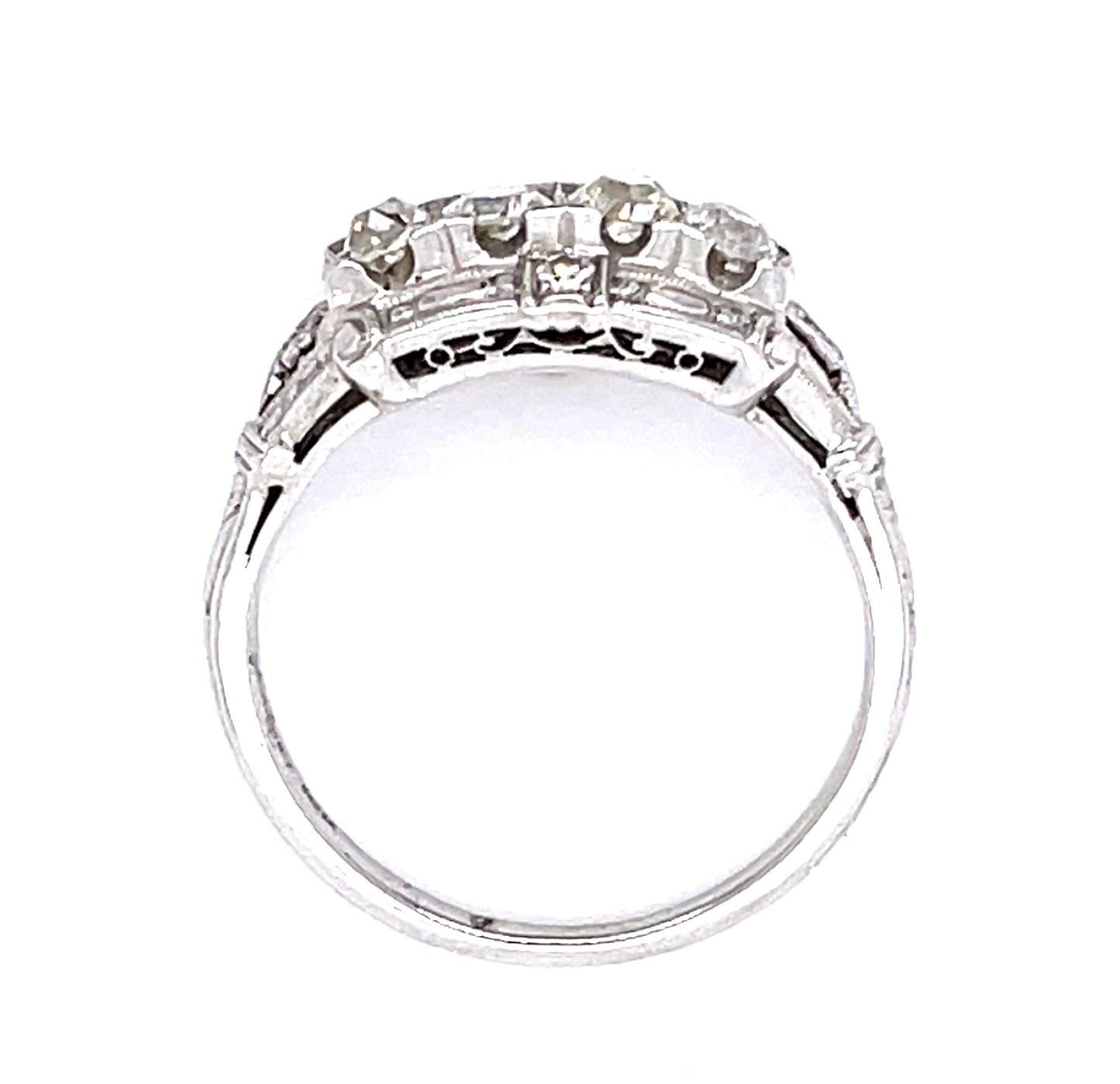 18KW Diamond Art Deco Ring 3.7gr 0.84ct(dia) Circa 1930s ESTATE  Size 6.75