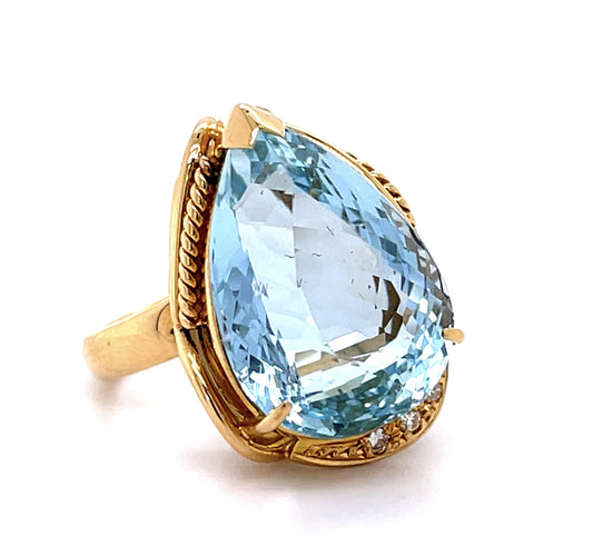 14.47ct Aquamarine .04ct Diamond 18KY Ring