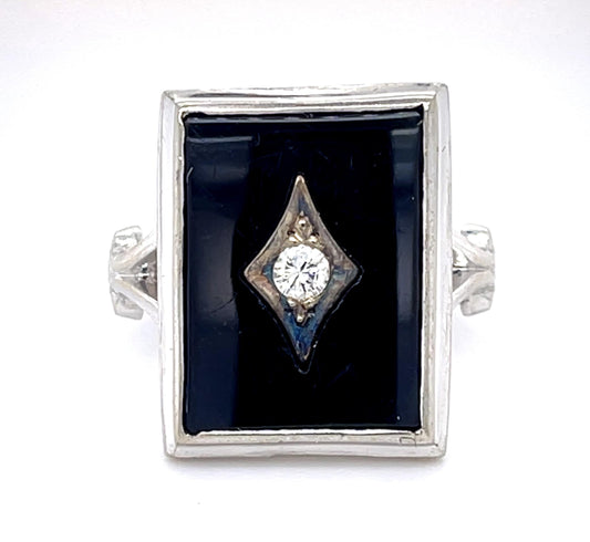 14KW Diamond &  Onyx Art Deco Ring 5.7gr 0.12ct(dia) Circa 1930s ESTATE  Size 7