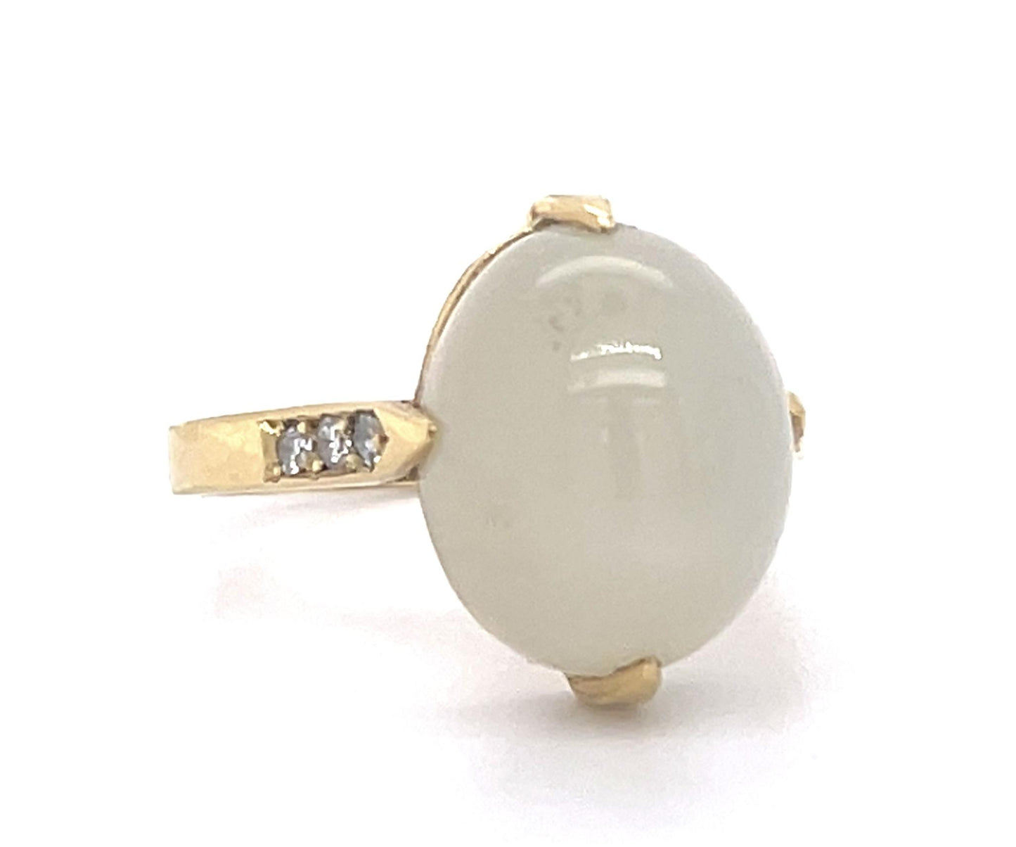 7.17ct Moonstone & .07ctw Diamond 18KY Yellow Gold Estate Ring