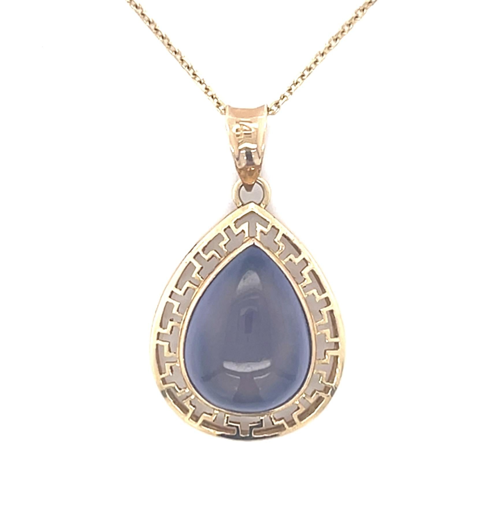 14KY Chalcedony  Pendant 4.4gr Circa 1970s ESTATE  Length 16.50