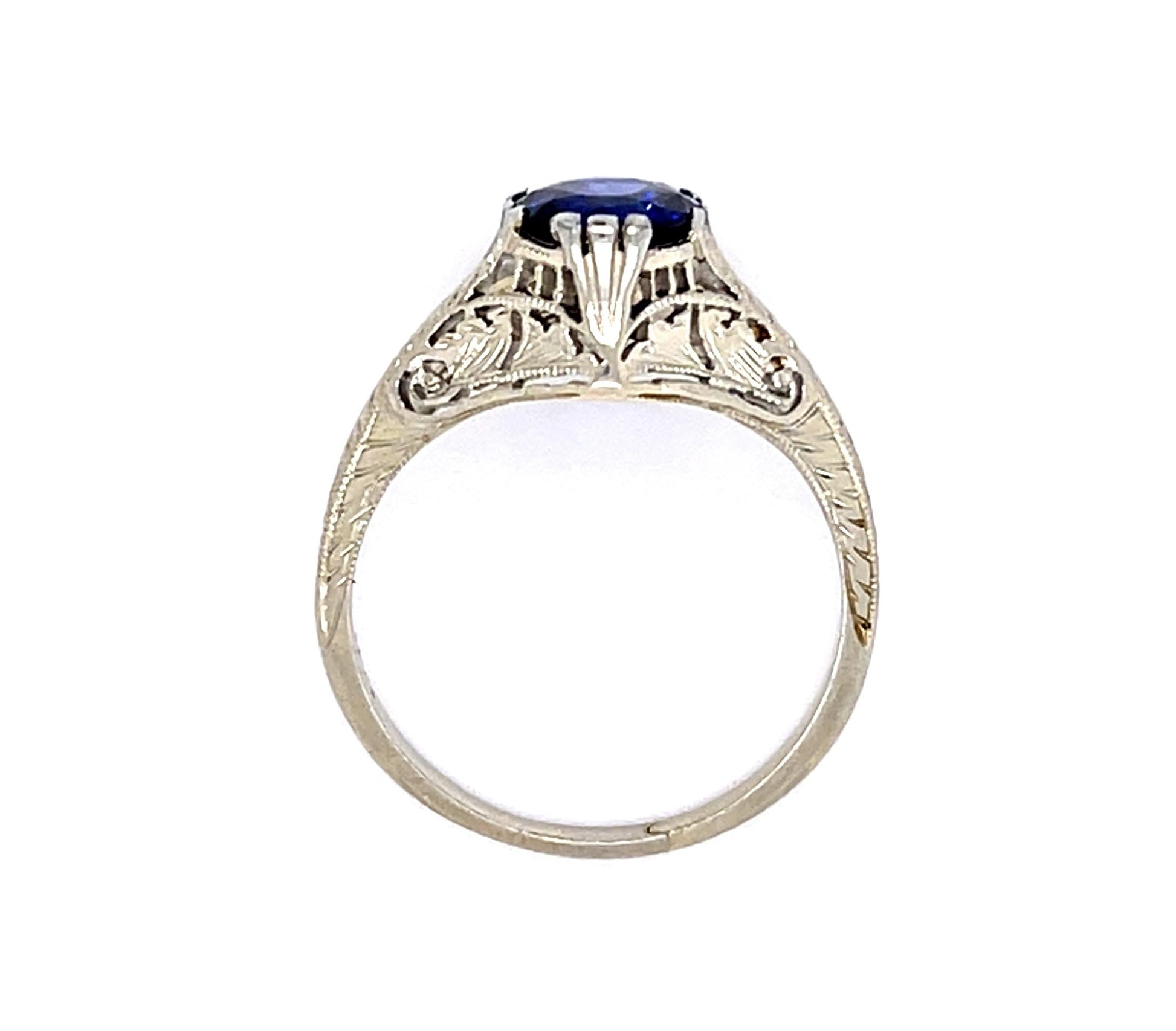 Art Deco 1.55ct Sapphire 18KW Ring (Antique 1930s)