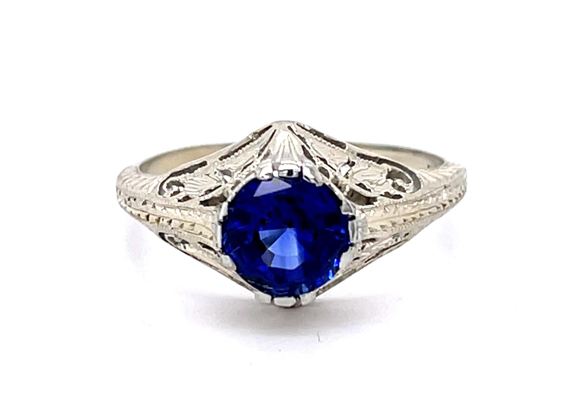 Art Deco 1.55ct Sapphire 18KW Ring (Antique 1930s)